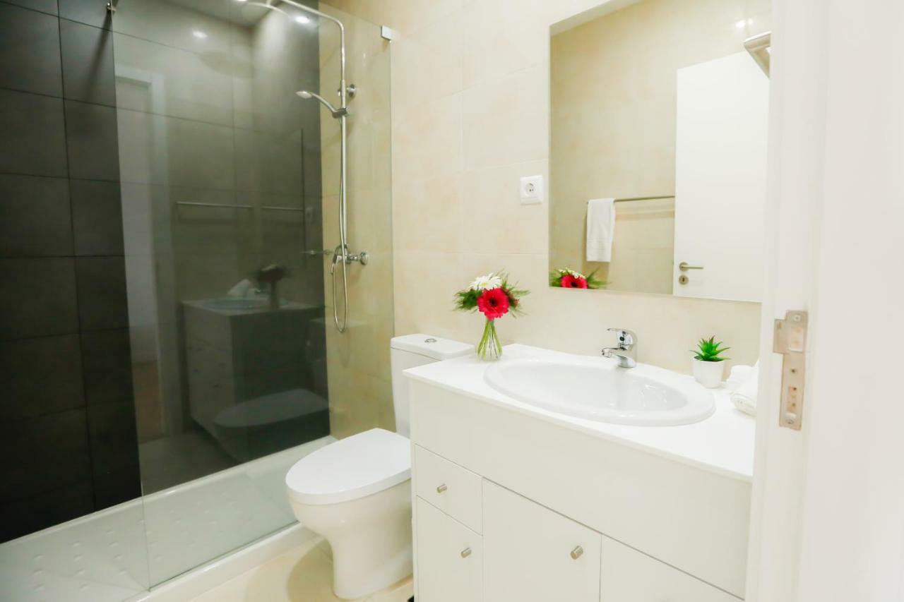 2 Towers Apartment Понта Делгада Екстериор снимка